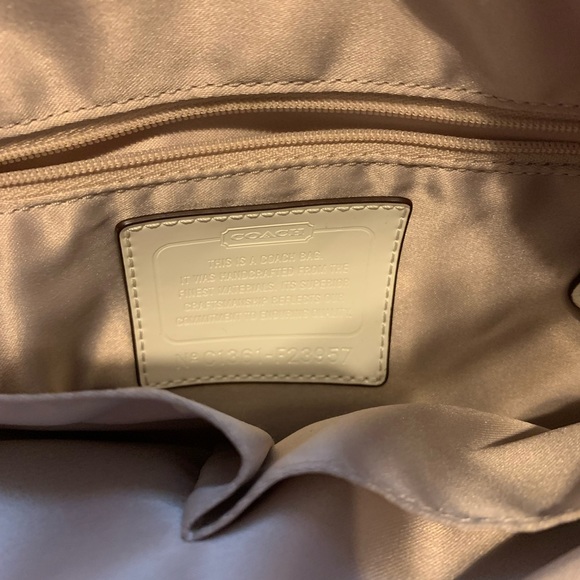 Coach purse with crossbody strap attachment - Picture 8 of 8